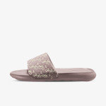 Nike Victori One 