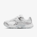 W NIKE V5 RNR 