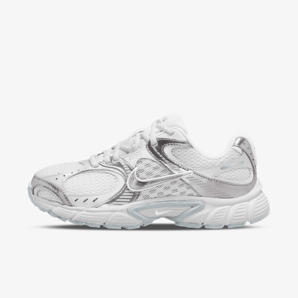W NIKE V5 RNR 