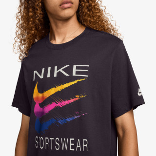 Nike M NSW TEE 6MO SWSH SP25 