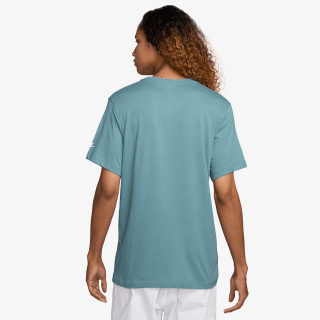 Nike M NSW TEE 6MO SWSH SP25 