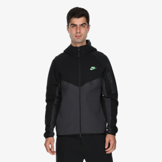 Nike Tech 