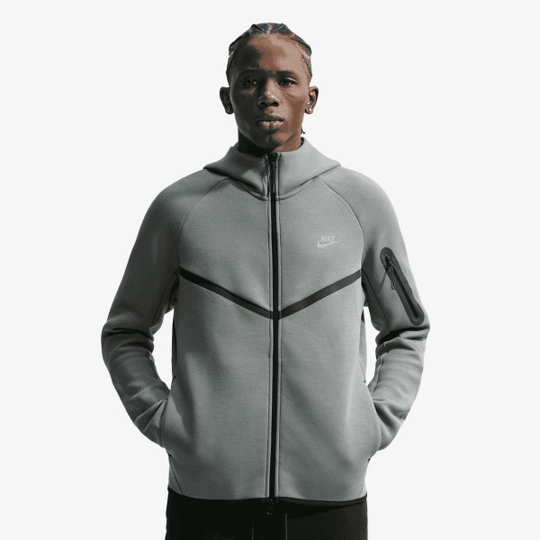 Nike Tech 