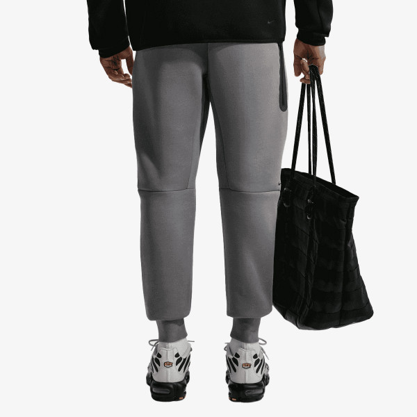 Nike Tech 