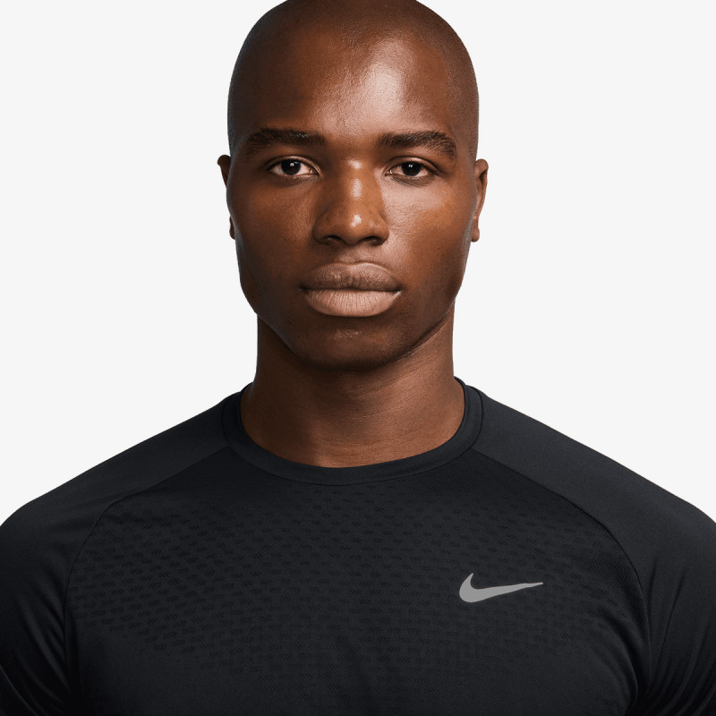 Nike M NK DFADV STRIDE SS TOP 