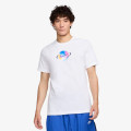 Nike U NSW TEE OC COSMIC YTH 2 