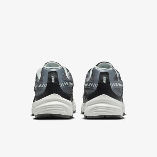 Nike Initiator 