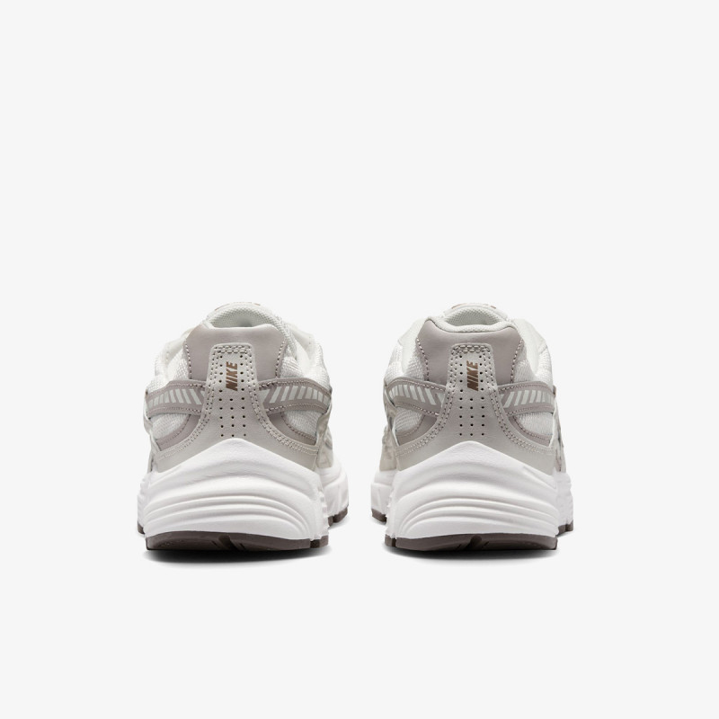 Nike Initiator 