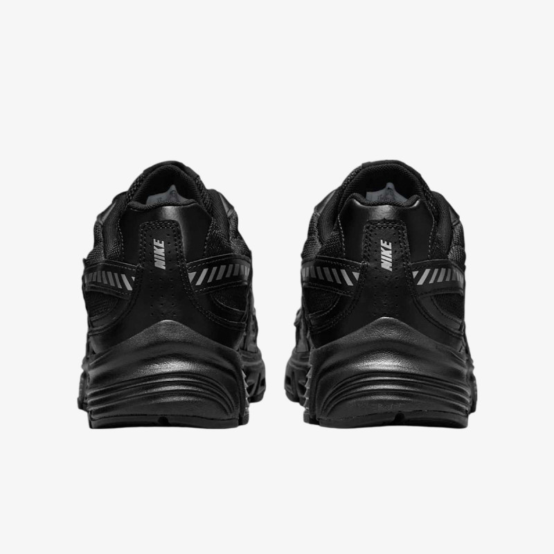Nike Initiator 