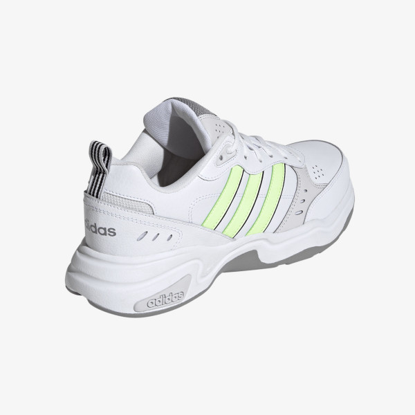 adidas STRUTTER 