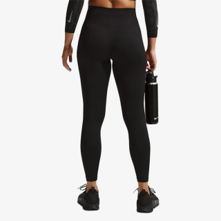 Nike Pro 
