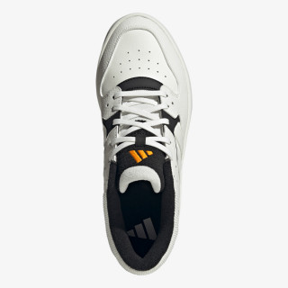 adidas COURT 24 