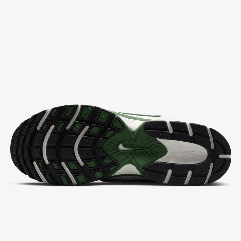 Nike NIKE V5 RNR SUEDE 