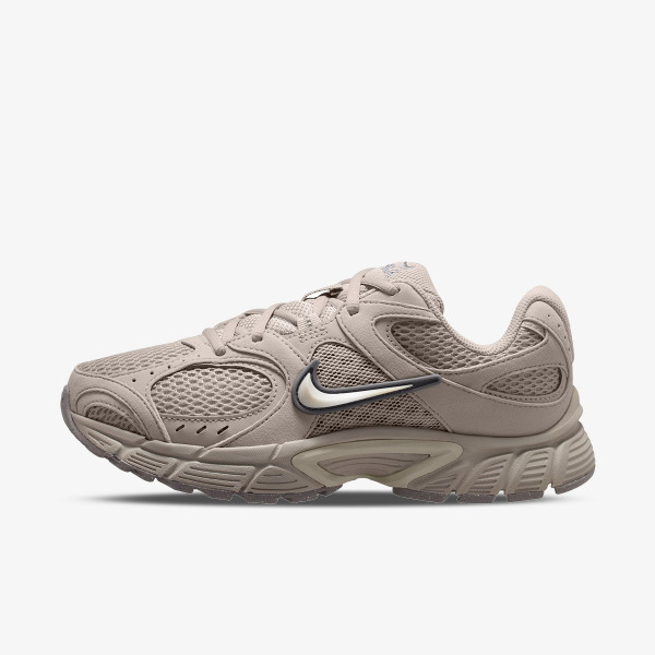 Nike W NIKE V5 RNR SUEDE 