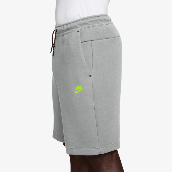 M NK TECH FLC SHORT 