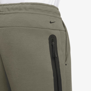 M NK TECH FLC SHORT 
