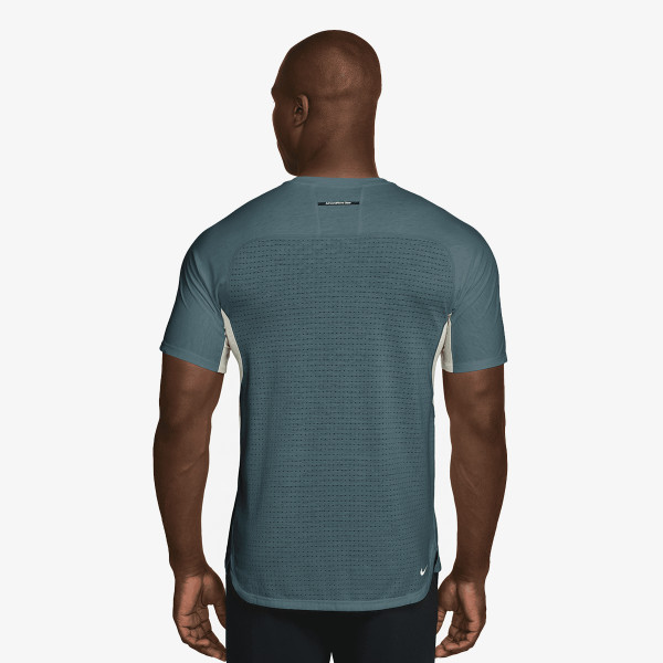 Nike M ACG DFADV SOLAR CHASE SS 