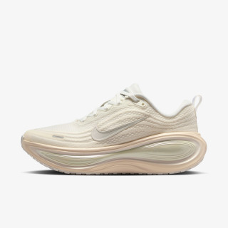 Nike W NIKE VOMERO PLUS ESS 