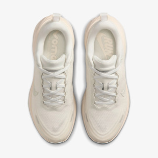 Nike W NIKE VOMERO PLUS ESS 