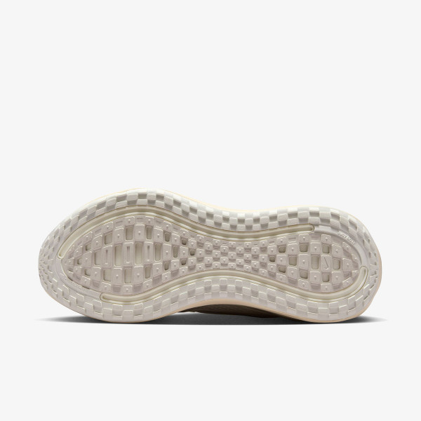 Nike W NIKE VOMERO PLUS ESS 