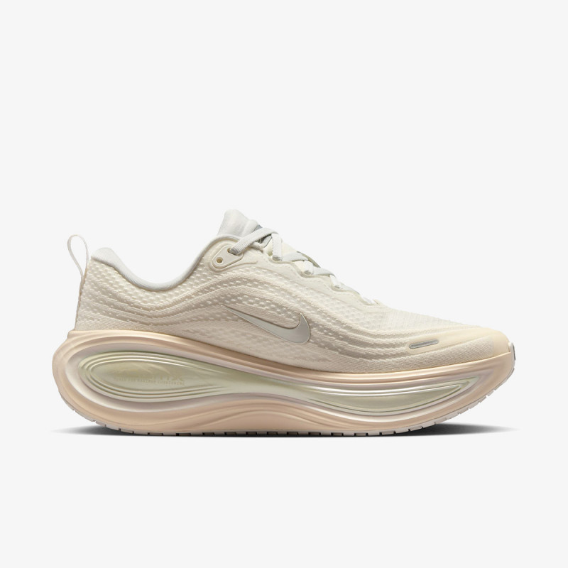 Nike W NIKE VOMERO PLUS ESS 