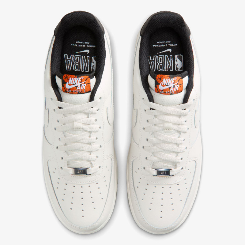 Nike Air Force 1 Low 