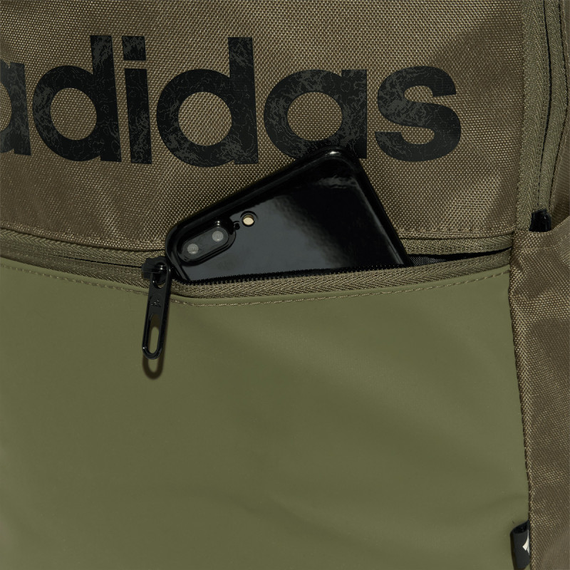 adidas Classic 