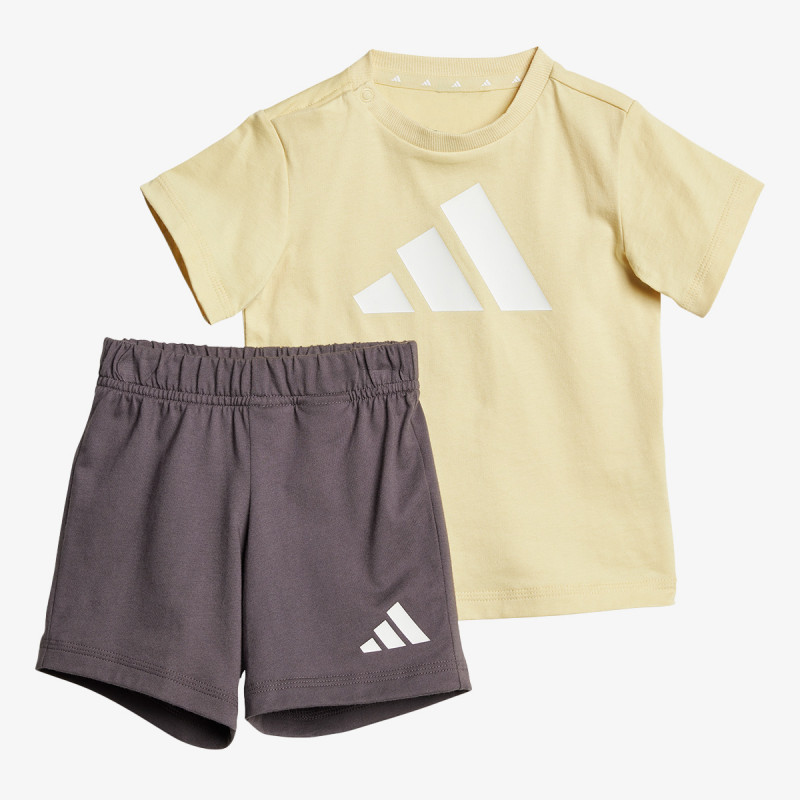 adidas Big logo 