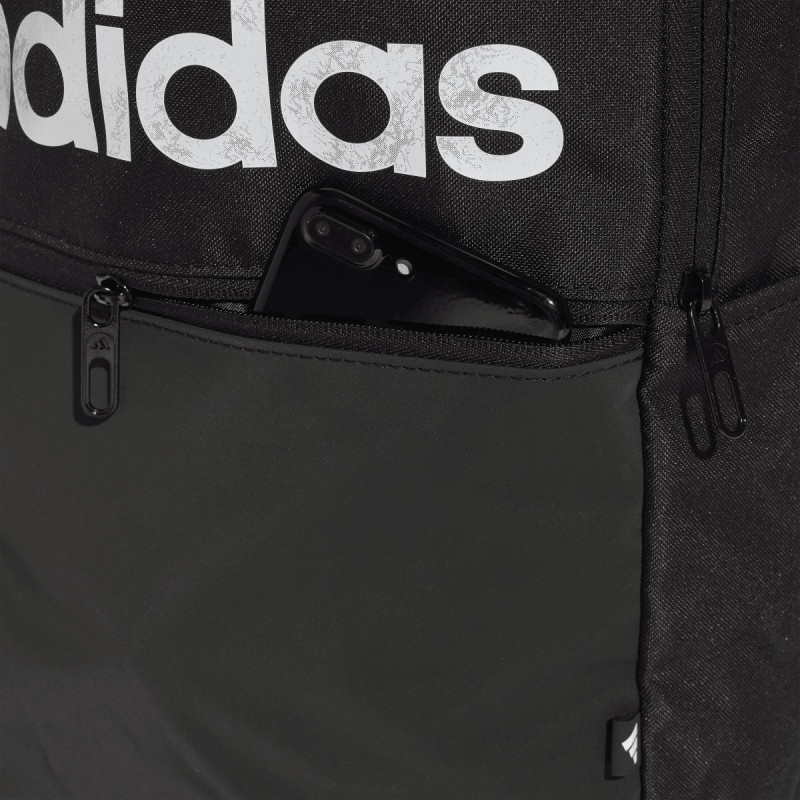 adidas Classic 