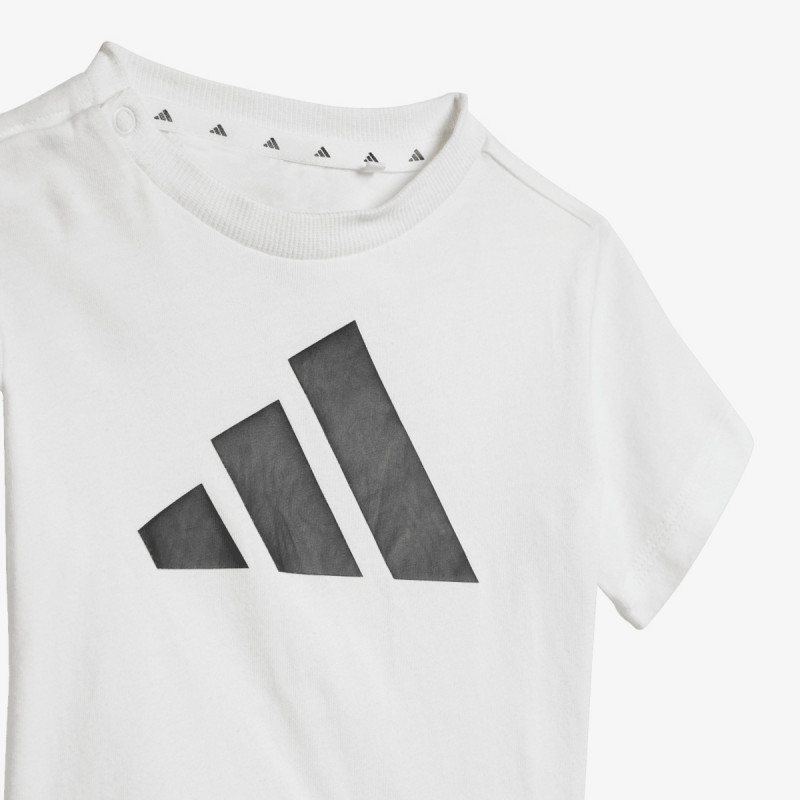 adidas Big logo 
