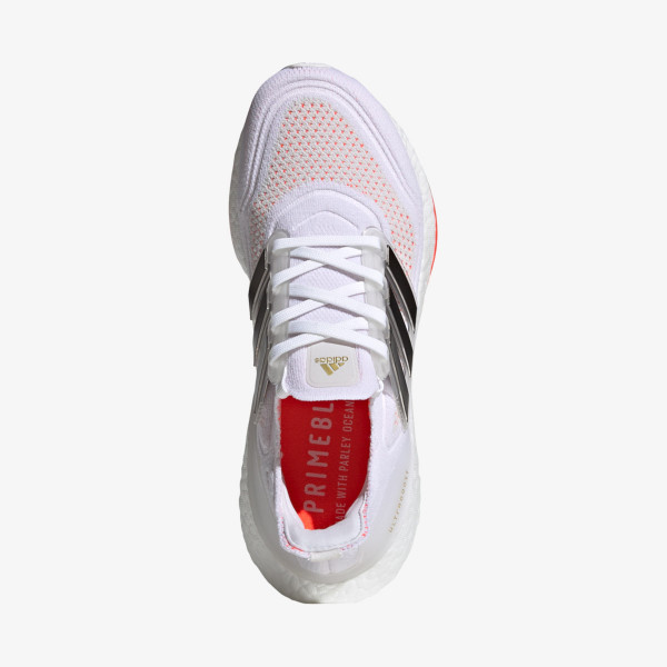 ULTRABOOST 21 