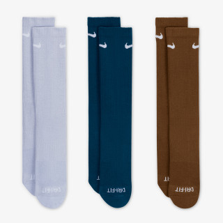 Nike Everyday Plus Cushioned 