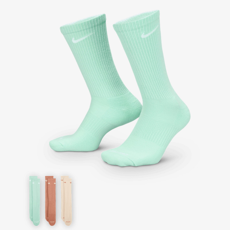 Nike Everyday Plus Cushioned 