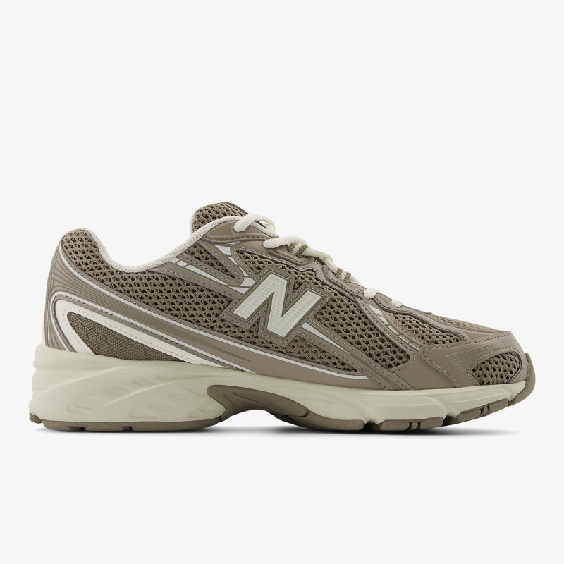 New Balance 740 