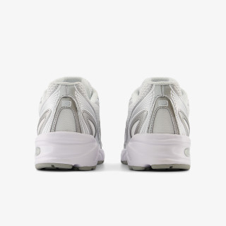 New Balance 740 