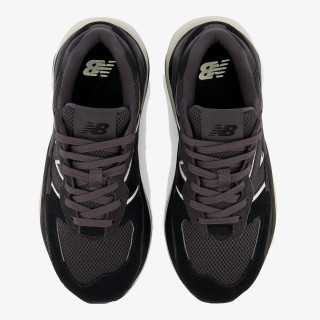 New Balance 5740 