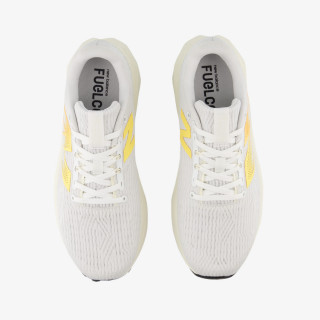 New Balance W FC Propel 