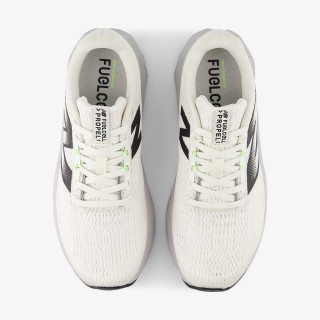W FC PROPEL 