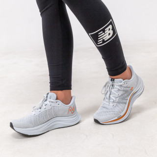 New Balance FUEL CELL 